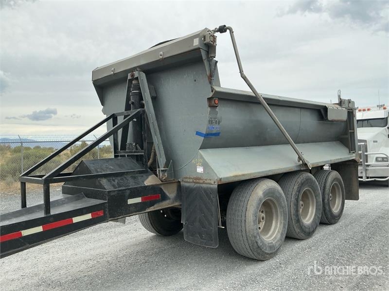 Western 36 ft Tri/A Demolition End Dump Trailer
