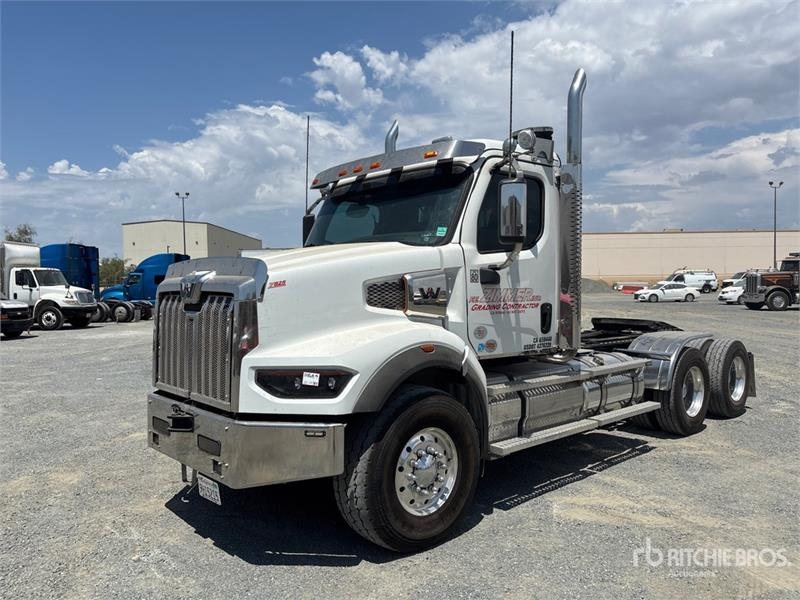 Western Star 4900
