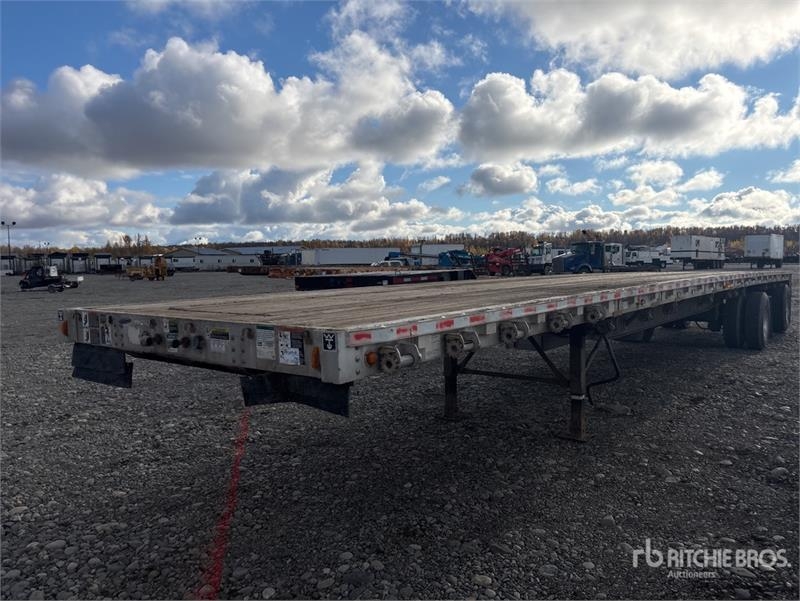 Remorque à ridelles Wilson 30 ton 48 ft T/A Flatbed — occasion 2004