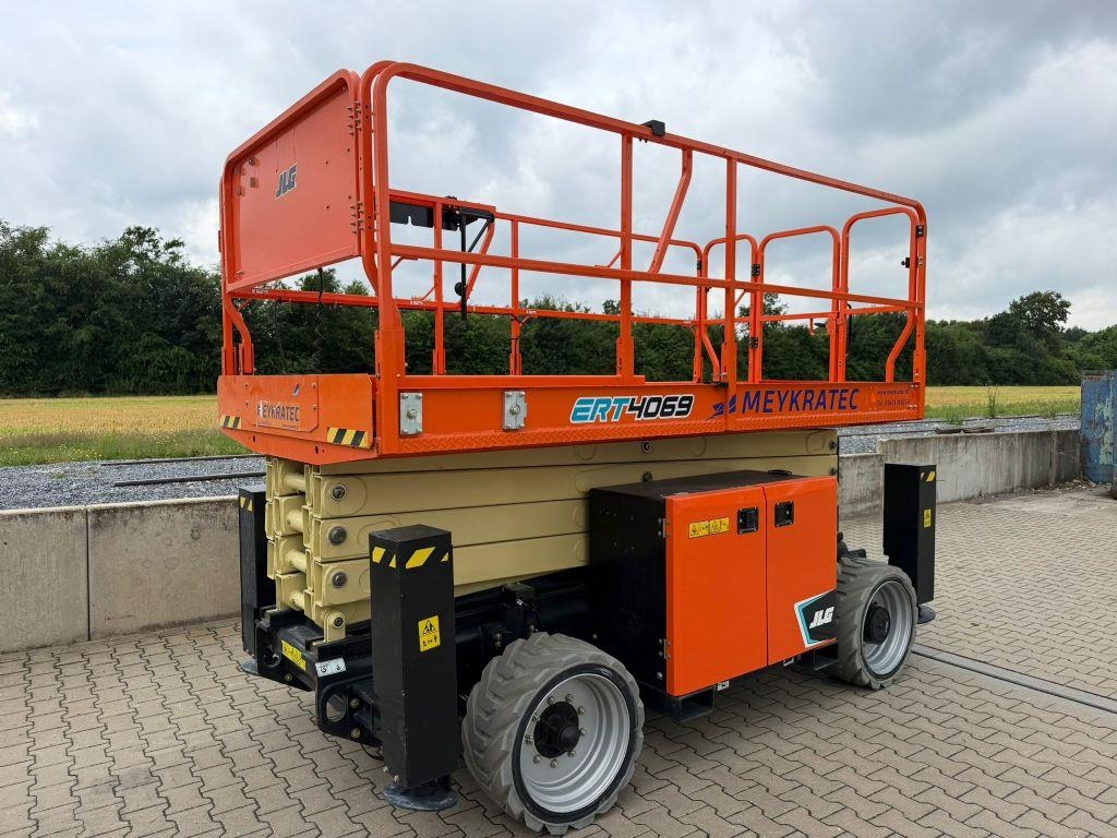 JLG ERT4069