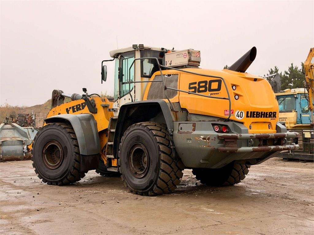 Chargeuse sur pneus Liebherr L580 Xpower — occasion 2022, 8 600 h