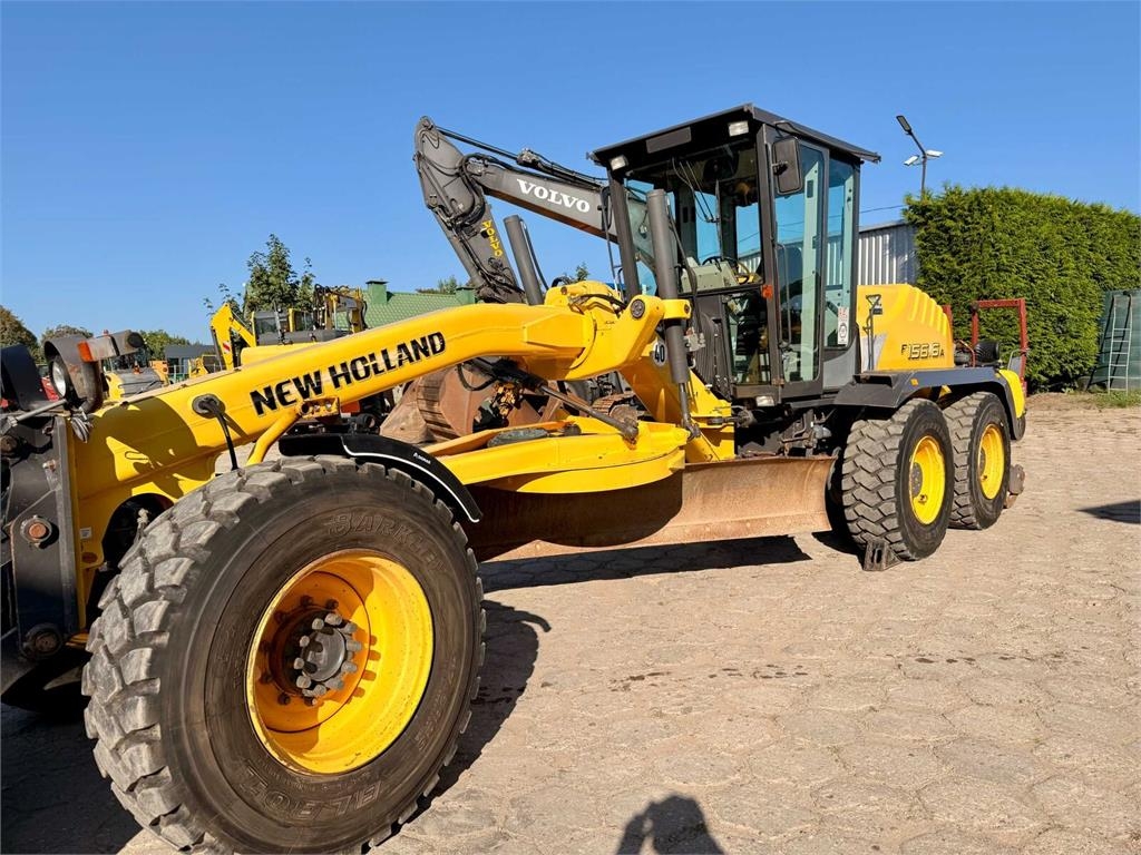 Niveleuse New Holland F156.6 A — occasion 2007, 7 590 h
