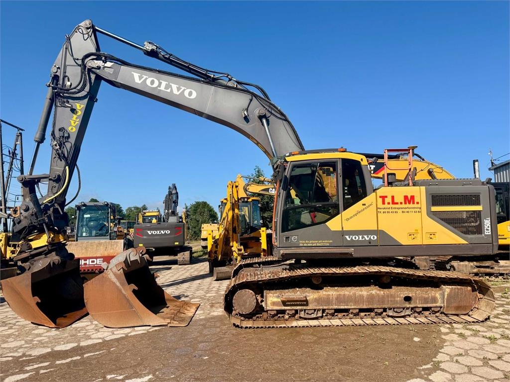 Volvo EC250EL
