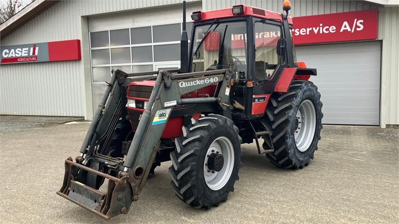 Case IH 845 XL Plus