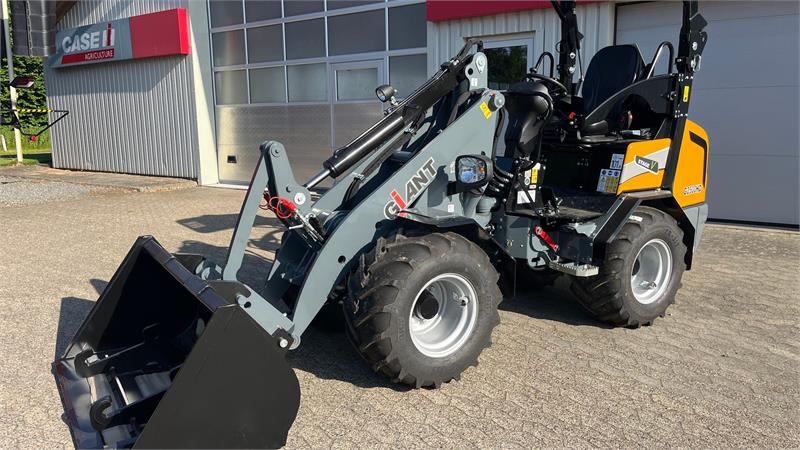 GiANT G2500HD Minilæsser.