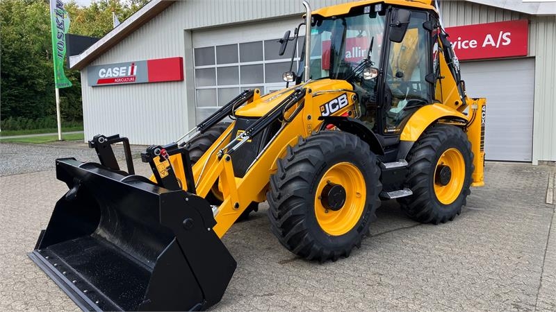 JCB 4CX PRO