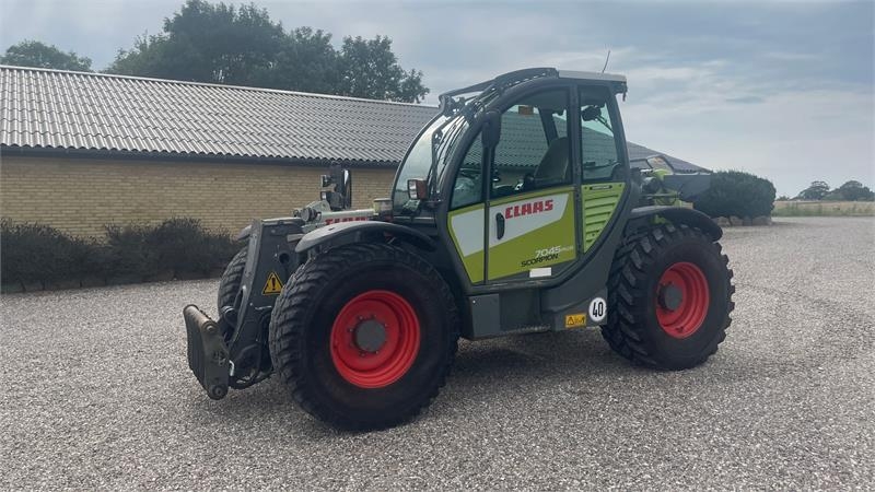 CLAAS Scorpion 7045 Varipower