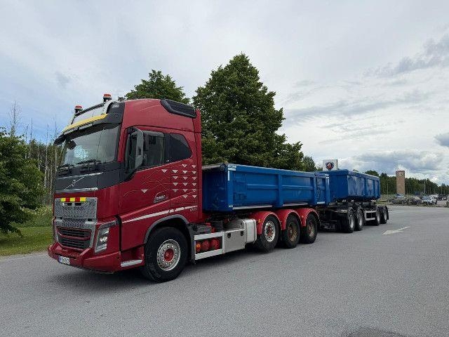 Volvo FH16 + SLP perÃ¤vaunu