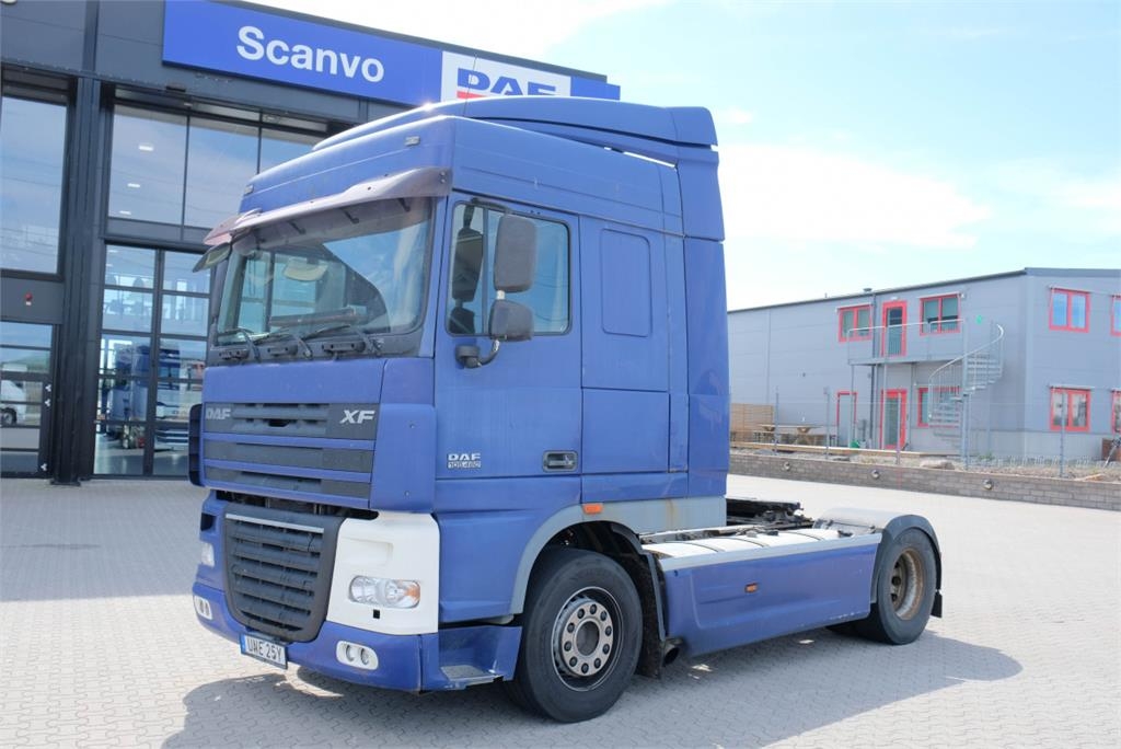 DAF XF 105 460 4x2 dragbil