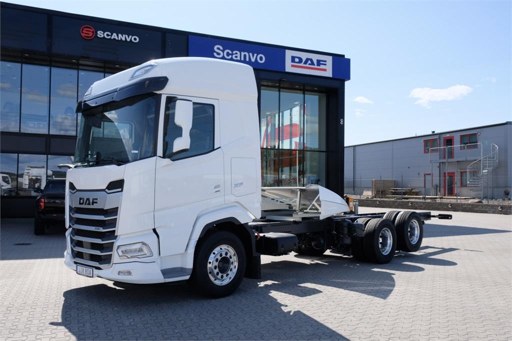 DAF XF530 FAS 6x2 chassi med motorkraftuttag - omgåend