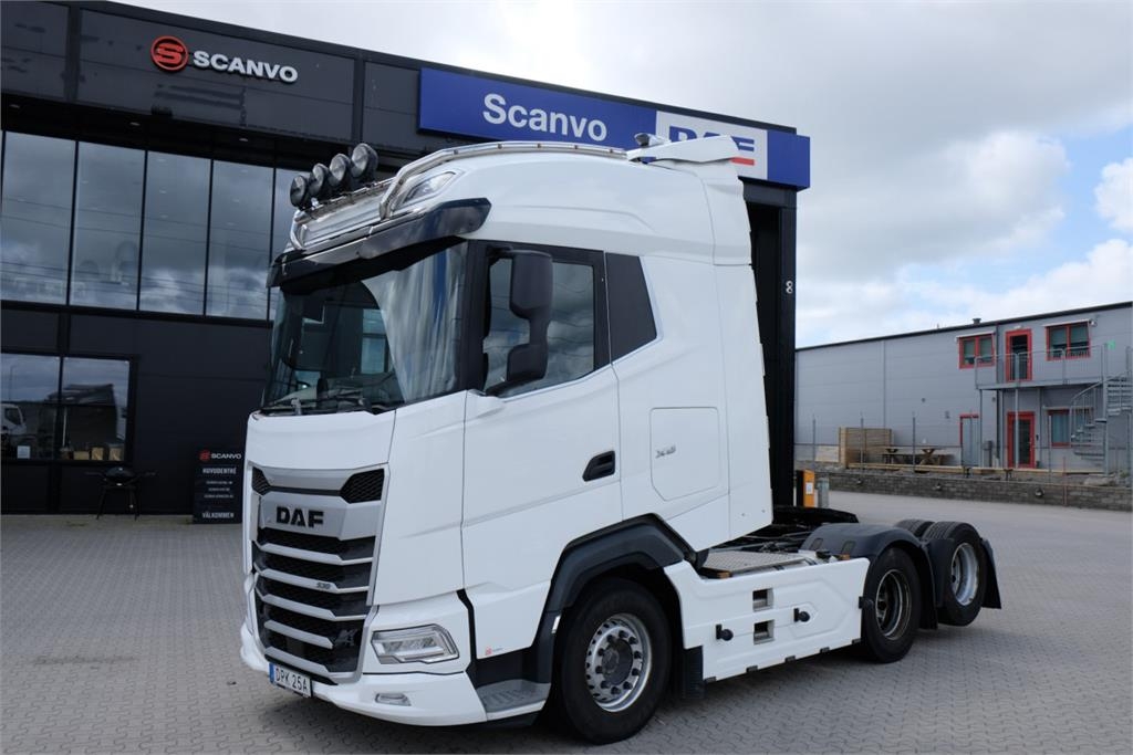 DAF XG530 6x2 boggi dragbil - med 49 987 mil