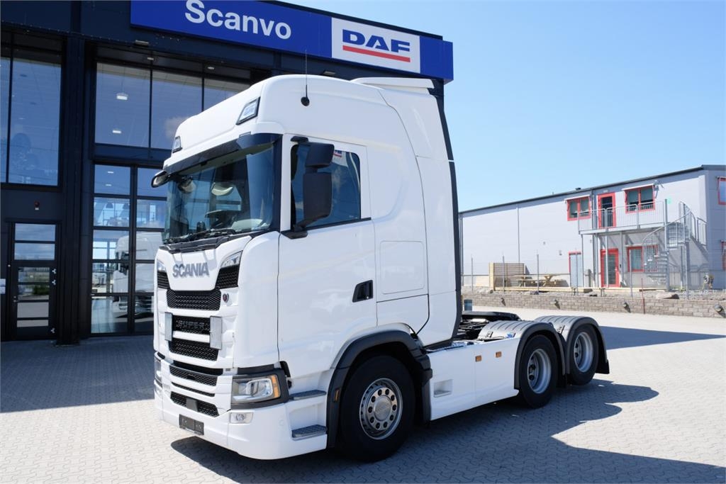 Scania S 560 6x2 dragbil 2024 - endast 18910 mil!