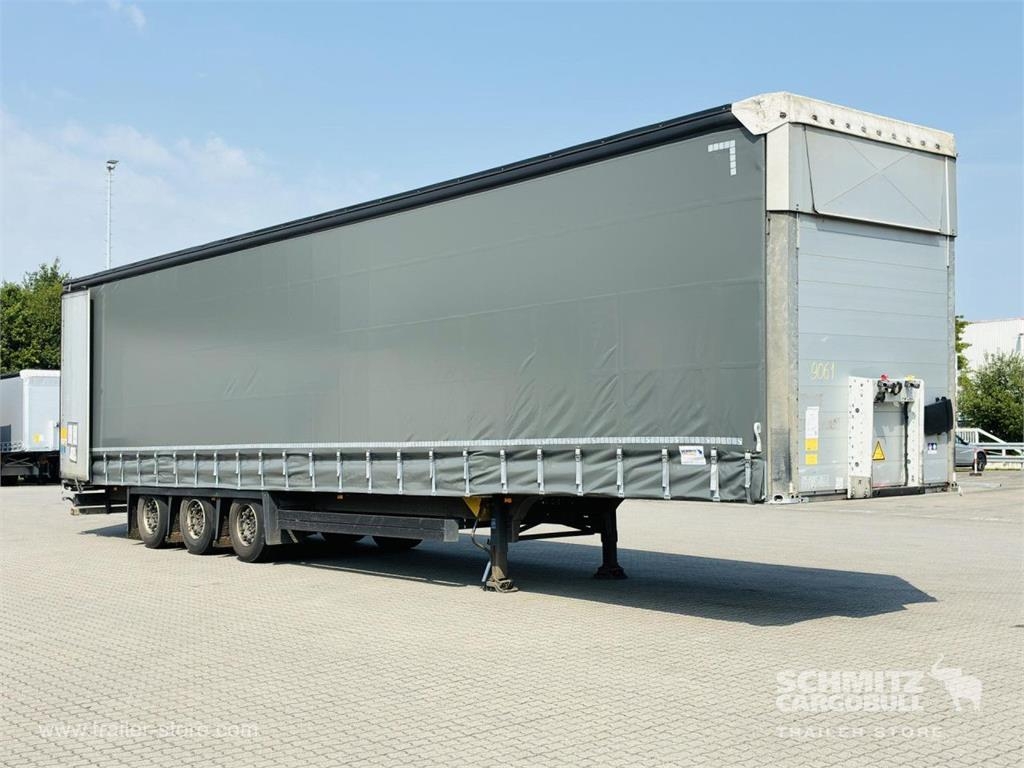 Schmitz Cargobull Curtainsider Mega GetrÃ¤nke