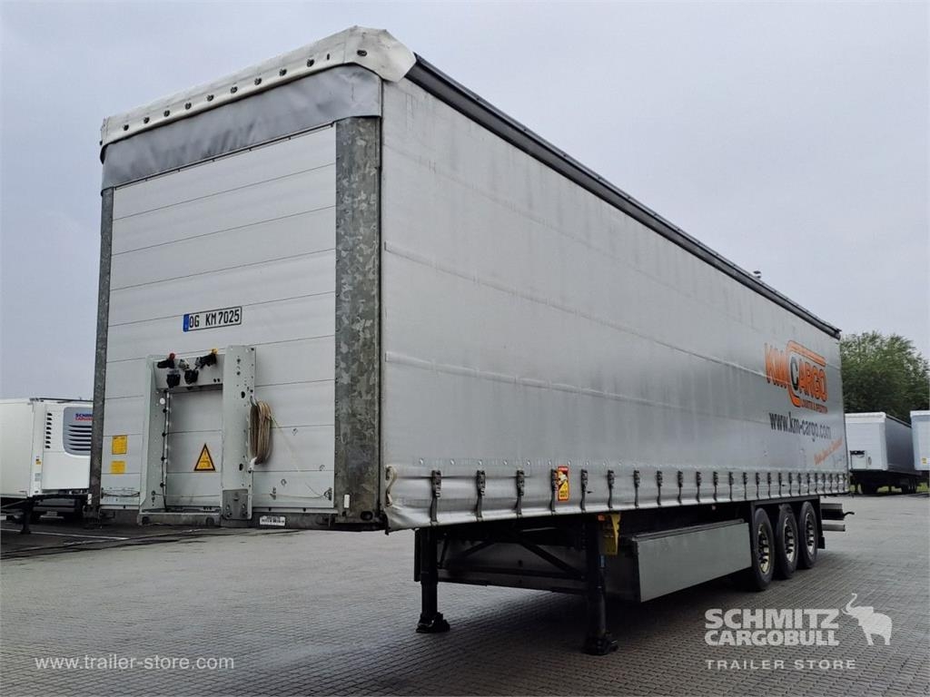 Schmitz Cargobull Curtainsider Standard GetrÃ¤nke