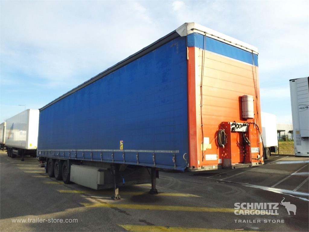 Schmitz Cargobull Semitrailer Curtainsider Standard Hayon