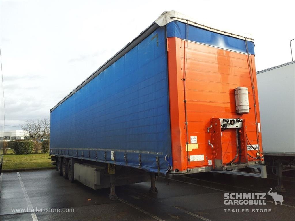 Schmitz Cargobull Semitrailer Curtainsider Standard Hayon