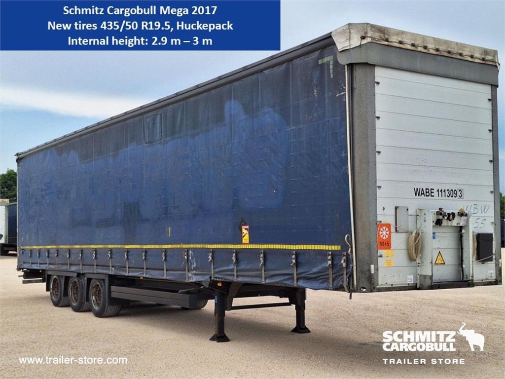 Schmitz Cargobull Curtainsider Mega