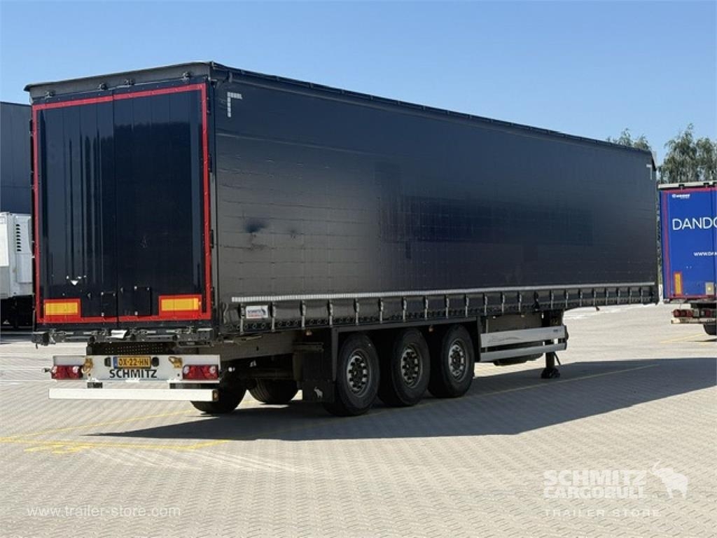 Schmitz Cargobull Curtainsider Standard