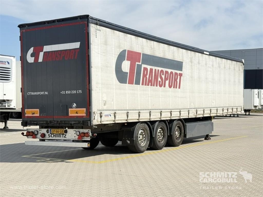 Schmitz Cargobull Curtainsider Coil