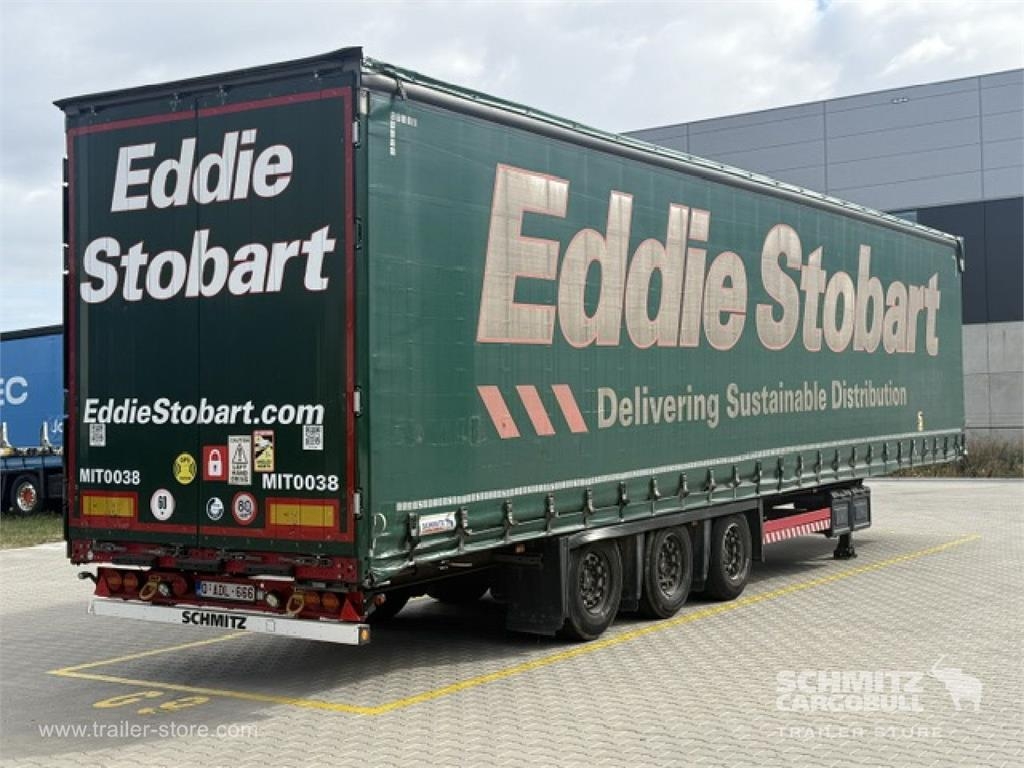 Schmitz Cargobull Curtainsider Mega