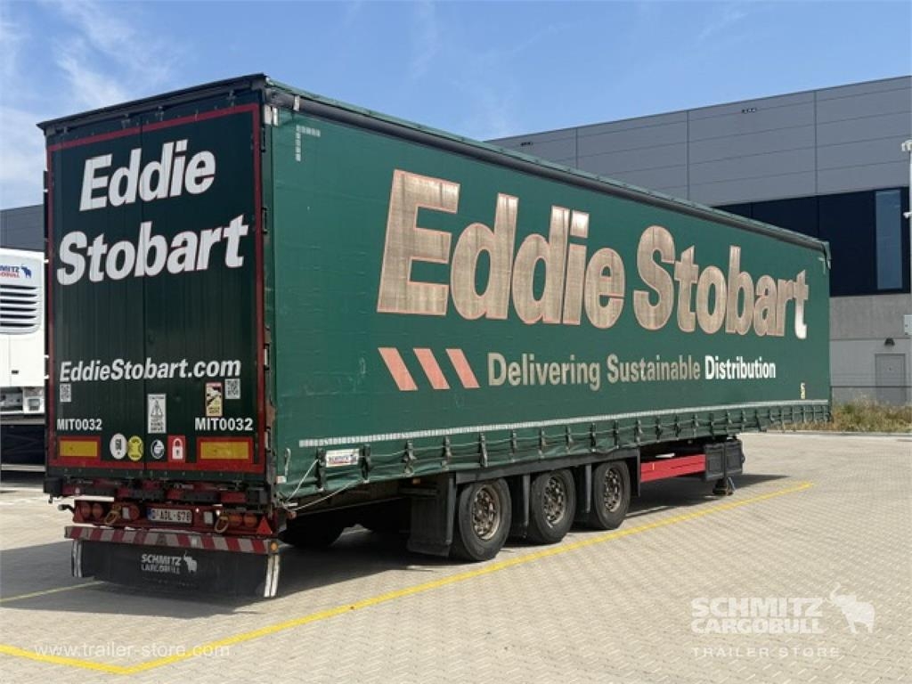 Schmitz Cargobull Curtainsider Mega