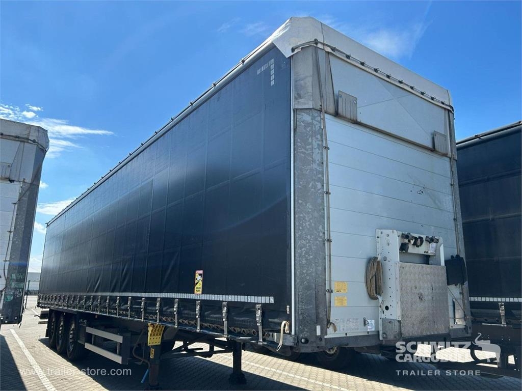 Schmitz Cargobull Curtainsider Standard