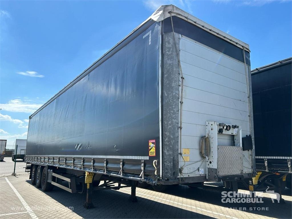 Schmitz Cargobull Curtainsider Standard