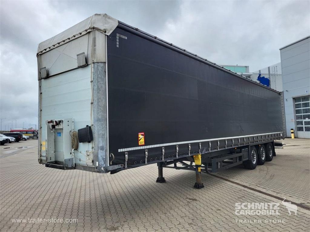 Schmitz Cargobull Curtainsider Standard