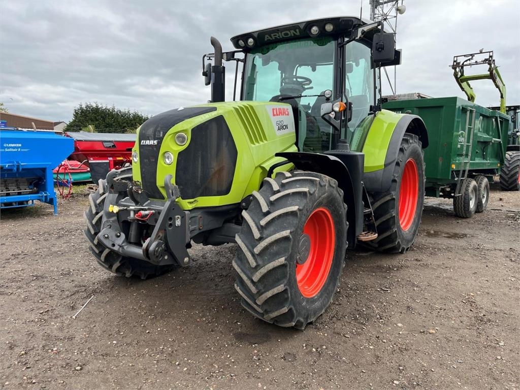 CLAAS ARION 620