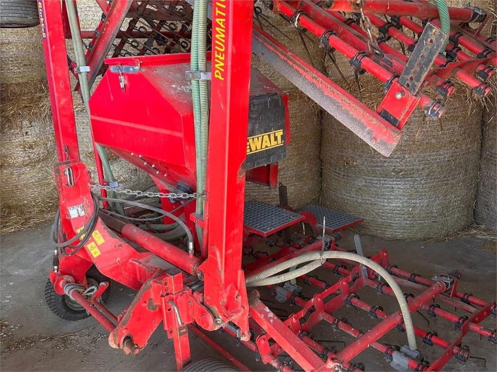 Einböck 6M GRASS SEEDER