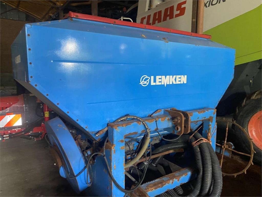 Lemken SOLITAIR 8 FRONT HOPPER