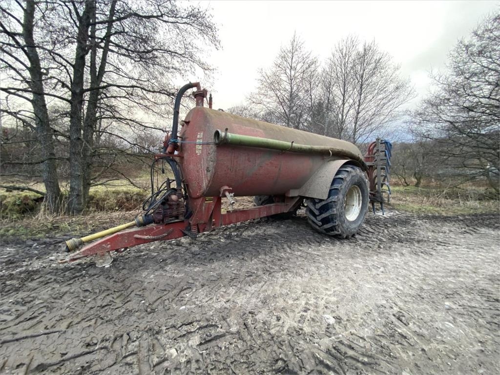Misc. NC 2500 GALLON