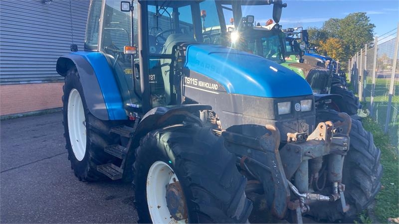 New Holland TS115