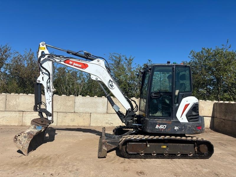 Bobcat E60