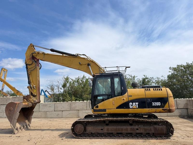 CAT 320DL