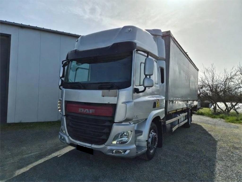 DAF CF 370 curtain truck