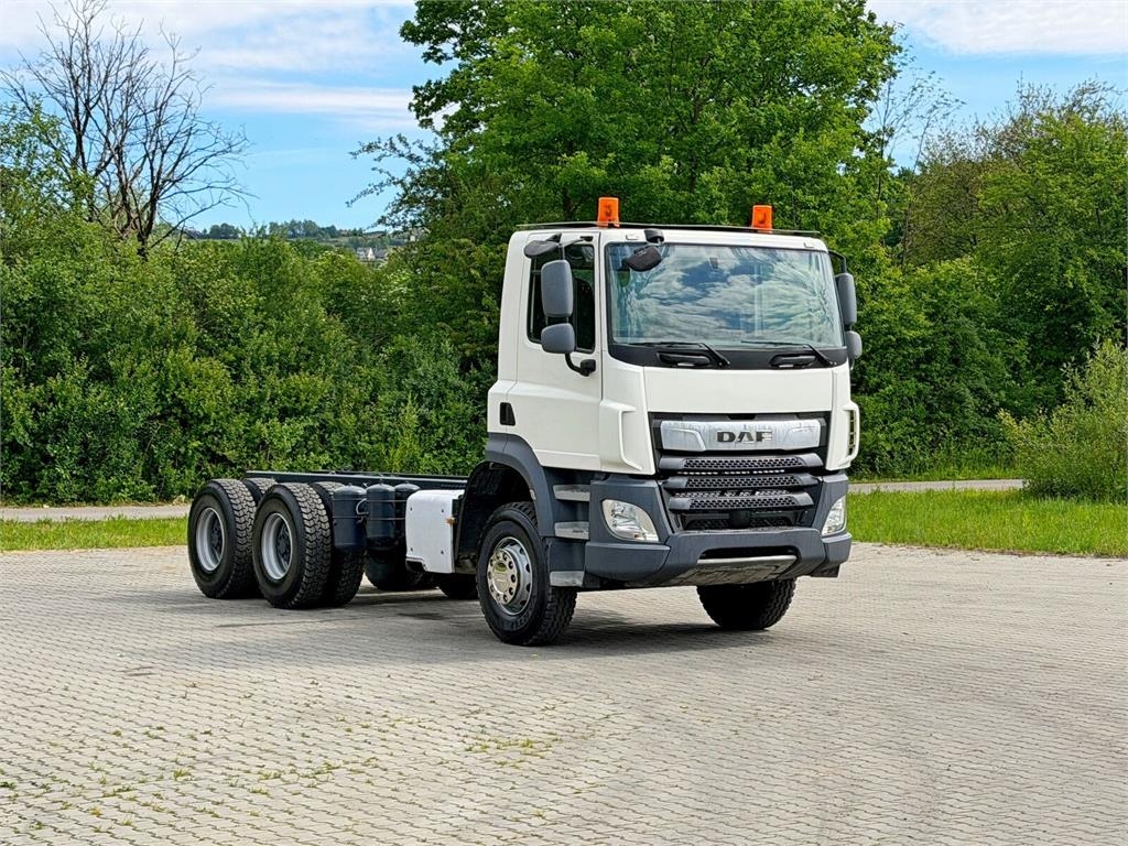 DAF CF 430 * Fahrgestell 5,50m * TOPZUSTAND * 6x4 — occasion
