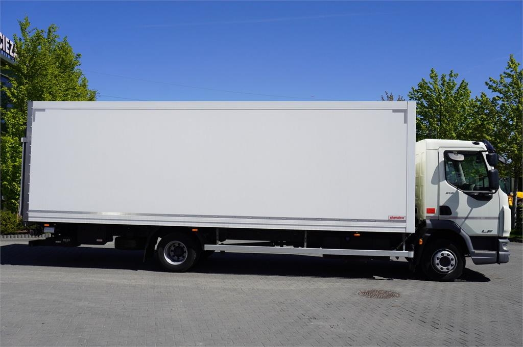 DAF LF 12.210 18-pallet container with tail lift / 50