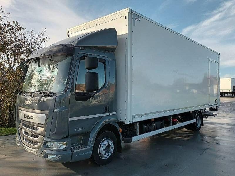 DAF LF 210 box truck+tail lift