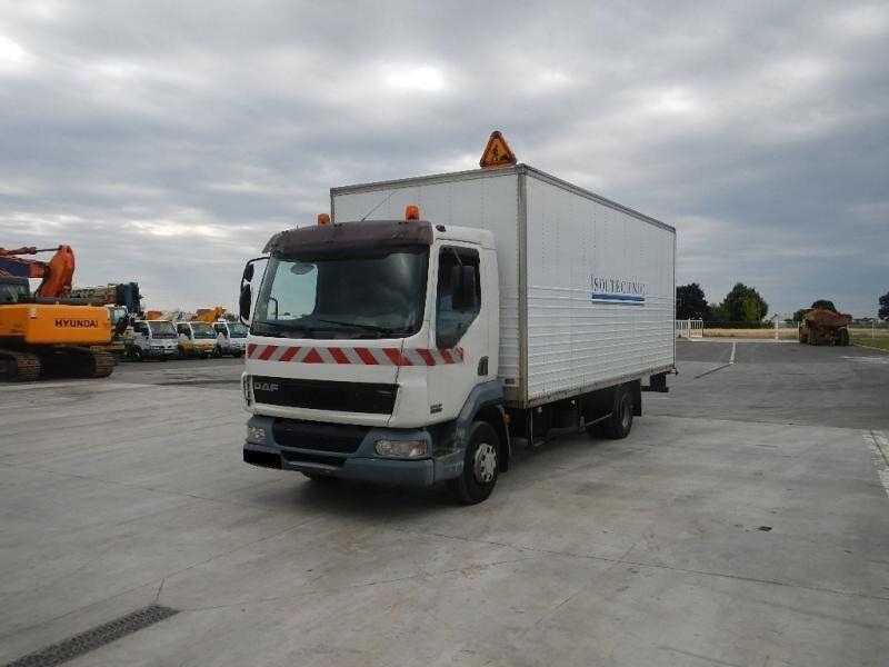 DAF LF45 / tail lift / Box truck
