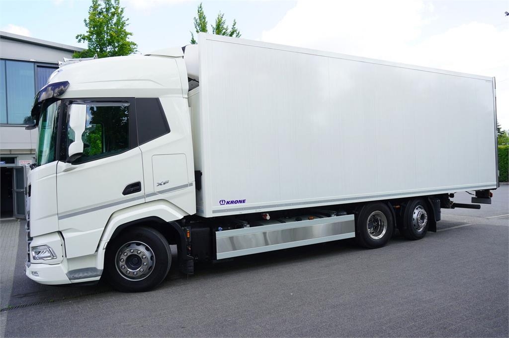 DAF XF 450 6x2 / KRONE 20 EPAL refrigerator / Carrier