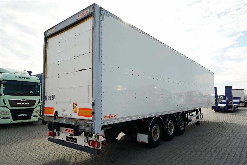 Fruehauf Koffer roller door semi-trailer