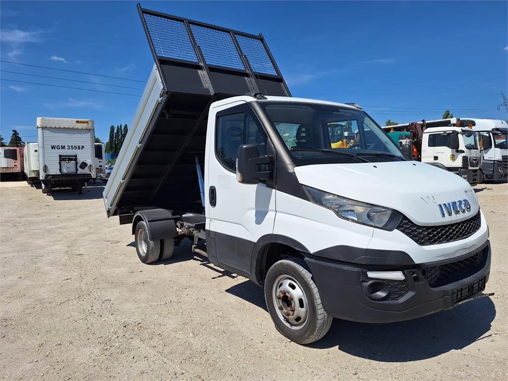 Iveco Daily 35-130 | 3 sided Tipper