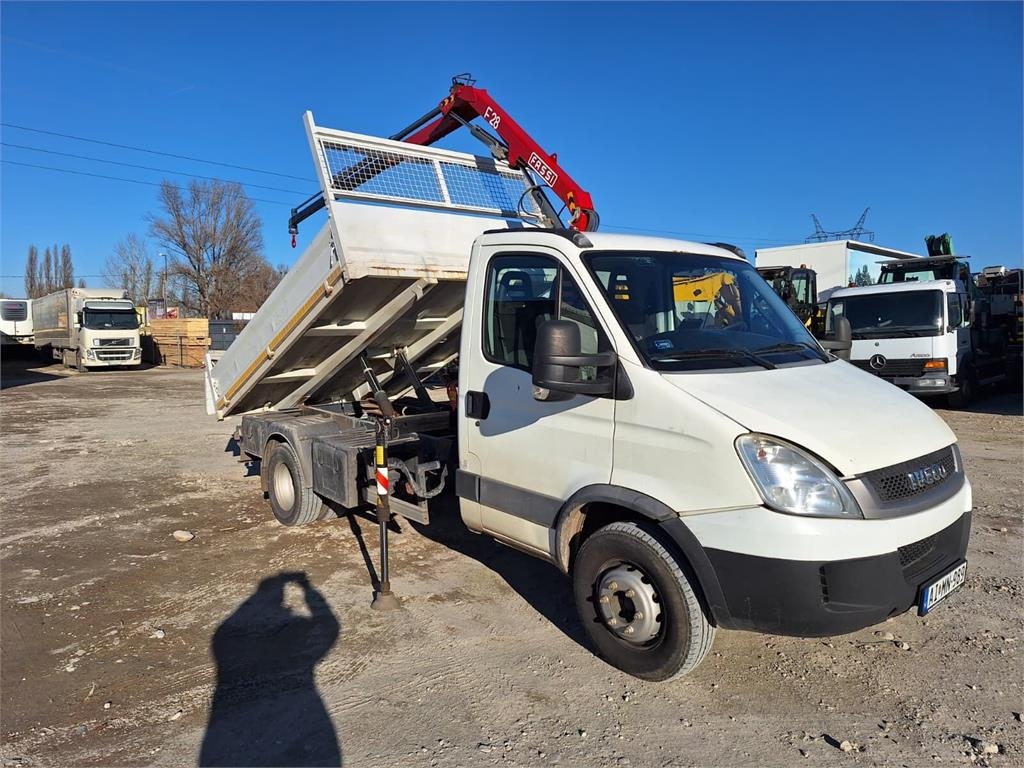 Iveco Daily 65C15 - Tipper + FASSI F28 A Crane - 6,5t