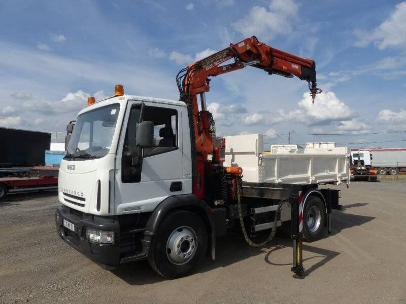 Iveco Eurocargo 150 E 28 / Crane