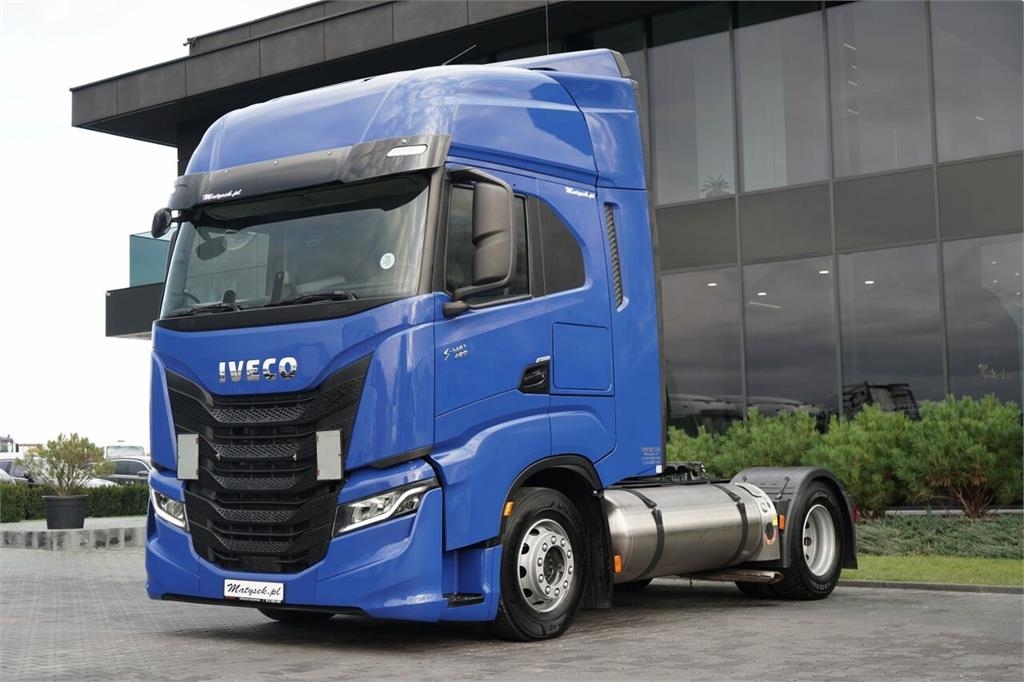Iveco S-WAY / 460 / RETARDER / LNG