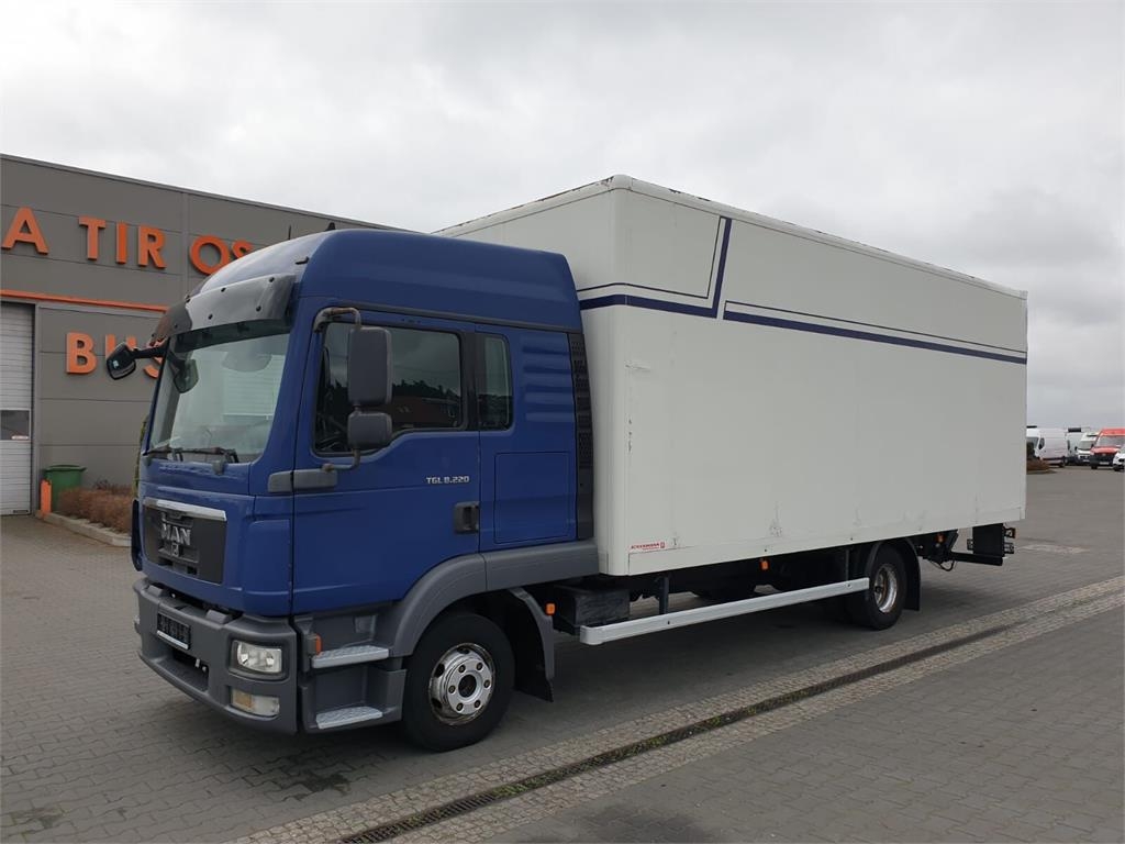 MAN TGL 8.220 EURO 5 CONTAINER+LIFT