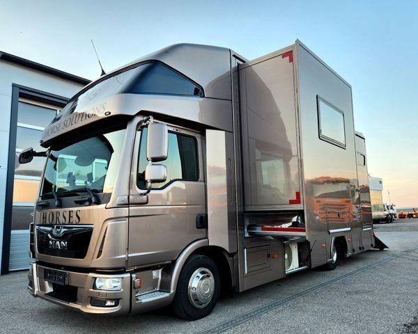 Camion bétaillère MAN TGL WMS Pferdetransporter Wohnmobil 3 Pferde — occasion