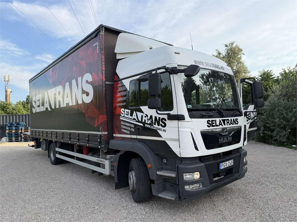 MAN TGM 15.290 - Curtainsider + DHollandia LBW