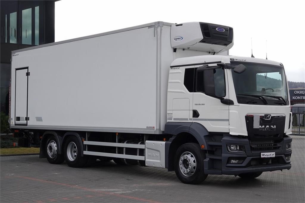 MAN TGS 26.360 / 6x2 / CHŁODNIA -8,2 M / AGREGAT CARRI